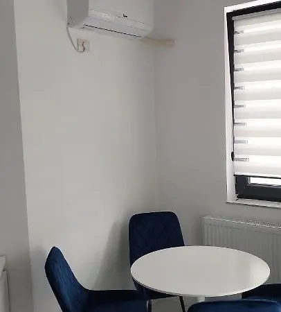 Apartament Zigzag Esteban 2 *